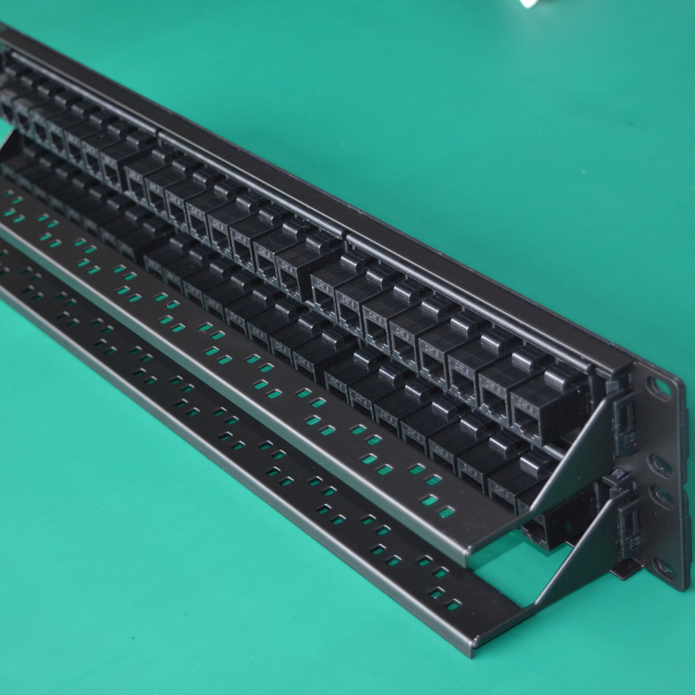19in 2U Cabinet Pass-through 4 – Patch Panel Cat6 Bewertung und Preis